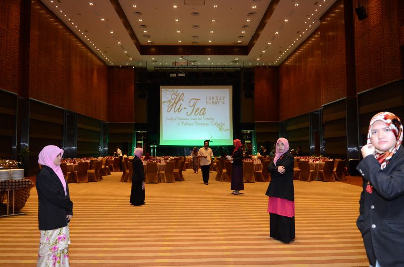 Hi tea alumni  14  030